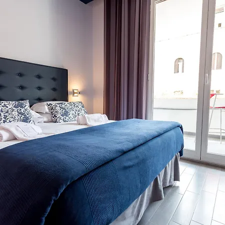 Bed & Breakfast 77