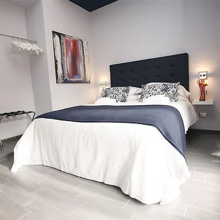 77号家庭食宿酒店 4*