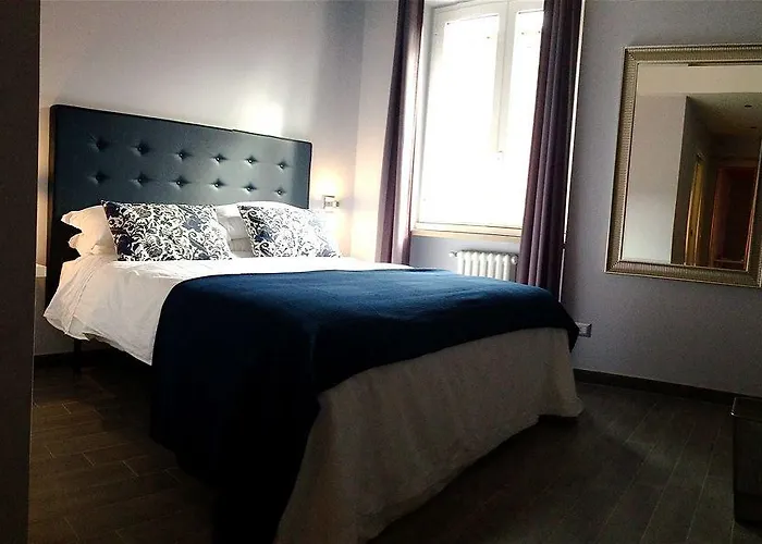 77 Bed and breakfast