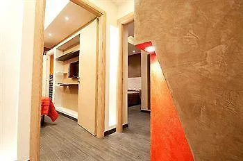 77 Bed and breakfast Roma