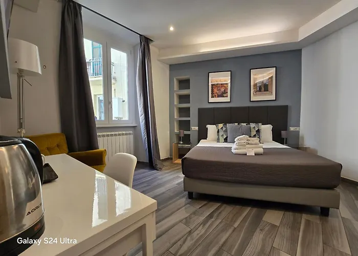 77 Bed and Breakfast 4*